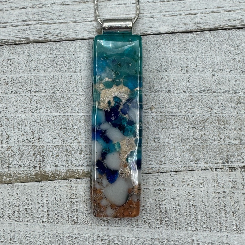 Multicolor Rectangular Pendant Necklace